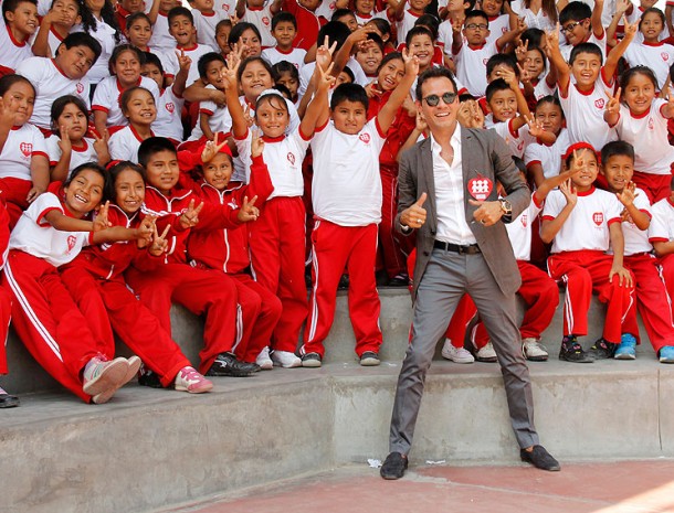 Marc Anthony con un GRAN CORAZÓN!!!